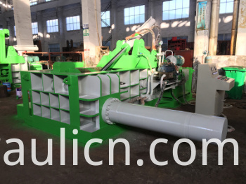 Y81t-200 Automatischer Hydraulikschrott Automatische Hydraulikballenpresse (CE)